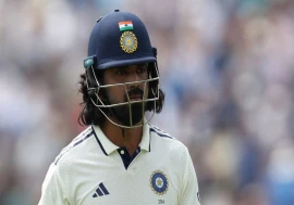 KL Rahul's 'Flashy' First Innings Ends in Disappointment