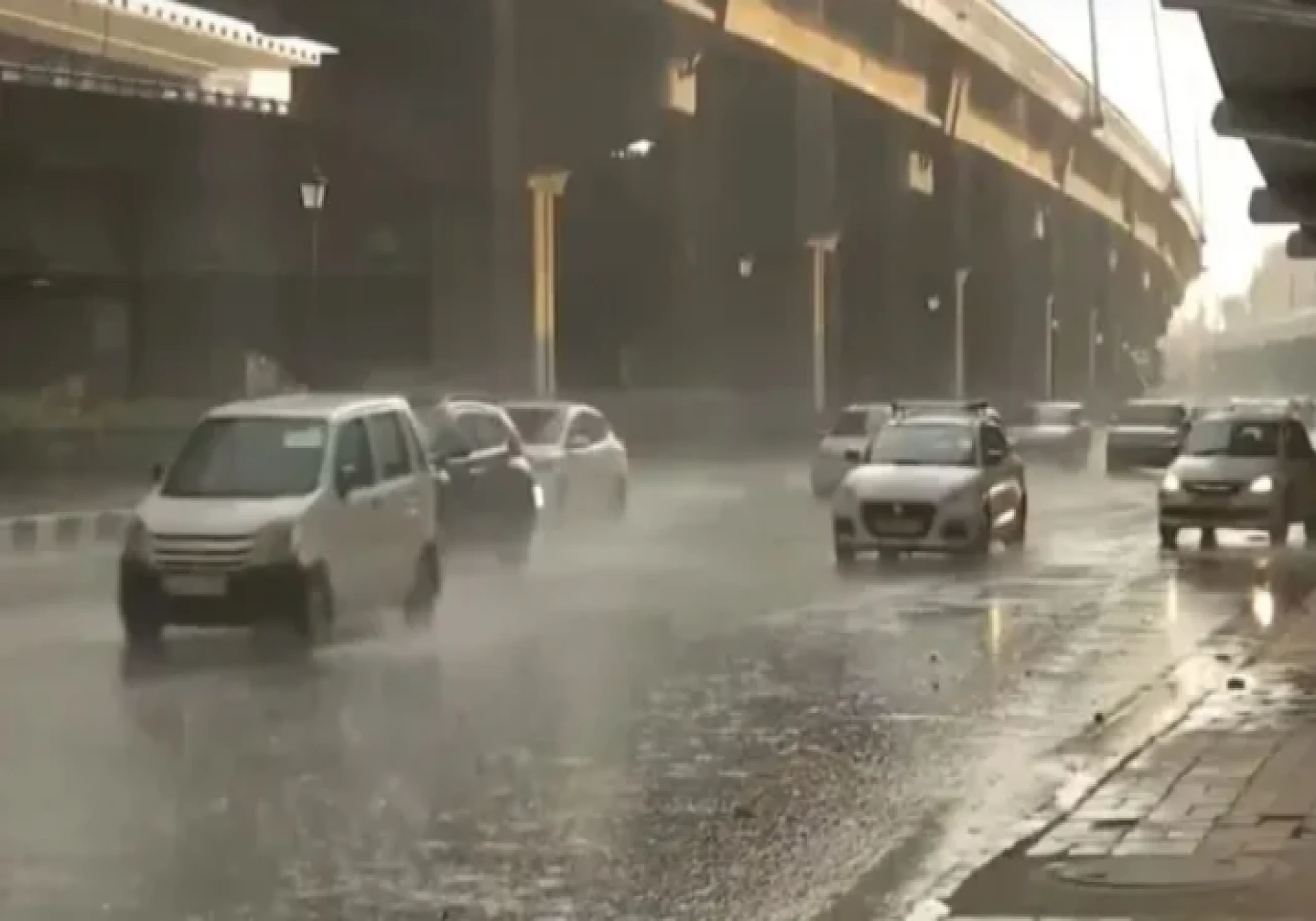 ed Alert Issued in South Delhi After Heavy Rainfall: IMD Predicts More Showers Ahead ed Alert Issued in South Delhi After Heavy Rainfall: IMD Predicts More Showers Ahead