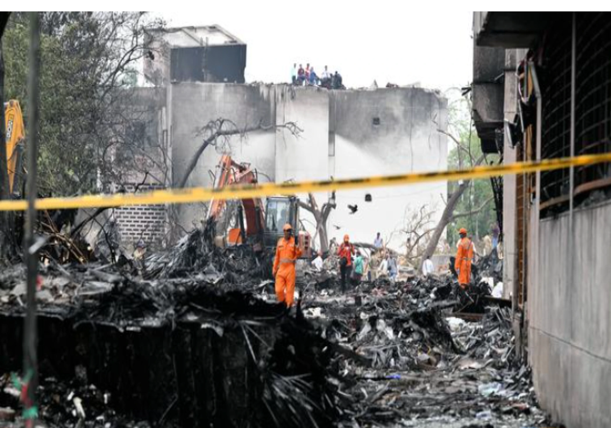 Tata Group Sets Up ₹500 Crore Trust for Air India Plane Crash Victims Tata Group Sets Up ₹500 Crore Trust for Air India Plane Crash Victims