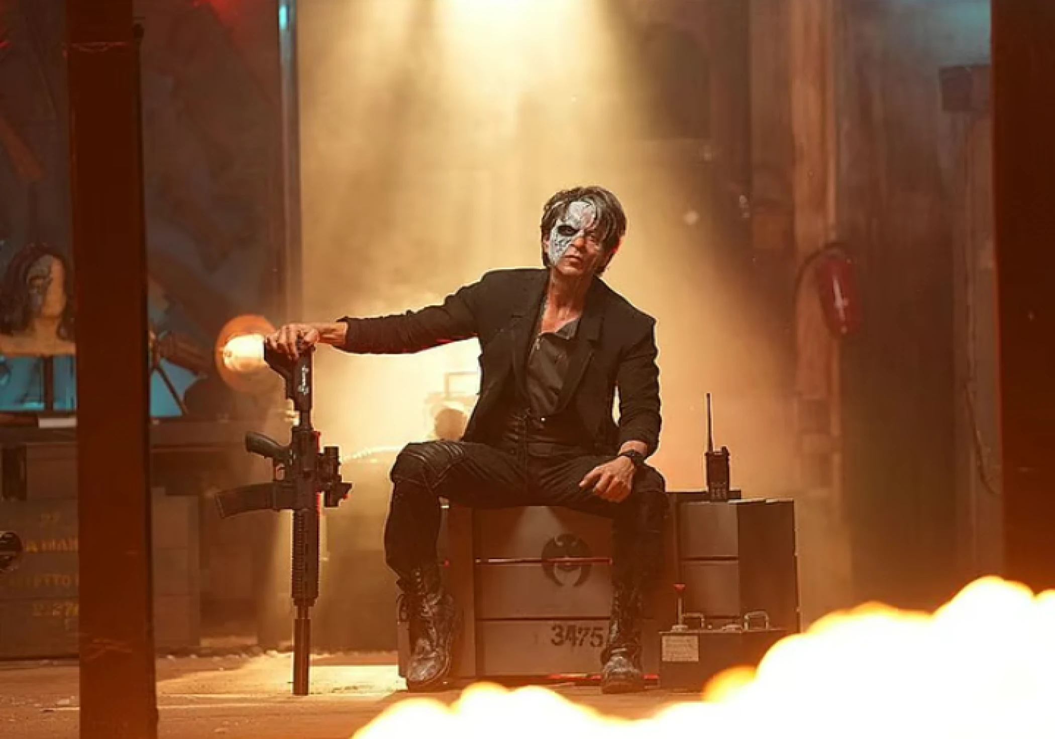 Shah Rukh Khan Wins First National Award for 'Jawan' After 33 Years in Industry Shah Rukh Khan Wins First National Award for 'Jawan' After 33 Years in Industry