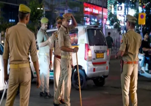 Two Held for Chasing Journalist Driving Back from Work in Delhi Two Held for Chasing Journalist Driving Back from Work in Delhi