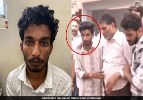 In Sinister Plot, Sonam's Lover Consoles Her Father At Husband's Funeral