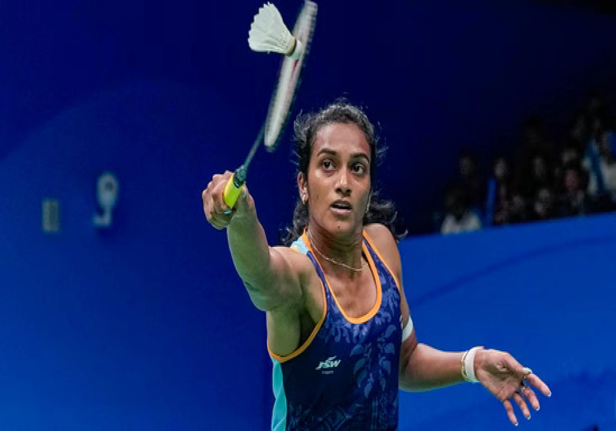 Sindhu enters quarterfinals, Srikanth loses in French Open Sindhu enters quarterfinals, Srikanth loses in French Open