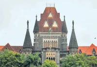Bombay High Court Receives Bomb Threat, Security Tightened and Searches Underway