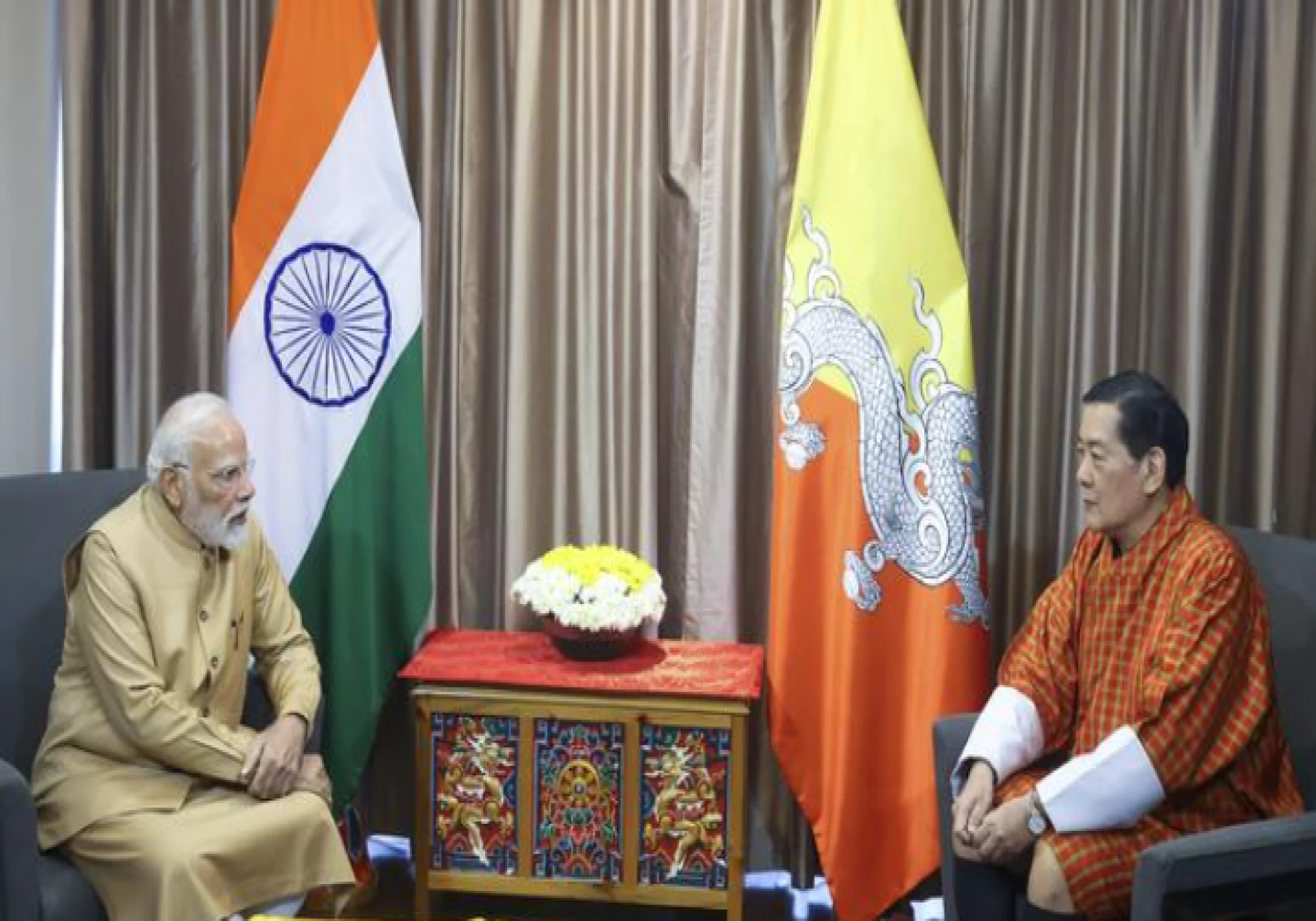 PM Modi Meets Former Bhutan King, Appreciates His Efforts for Strengthening Bilateral Ties