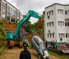 Magnitude 6.6 Earthquake Hits Western Indonesia Amid Massive Floods and Landslides