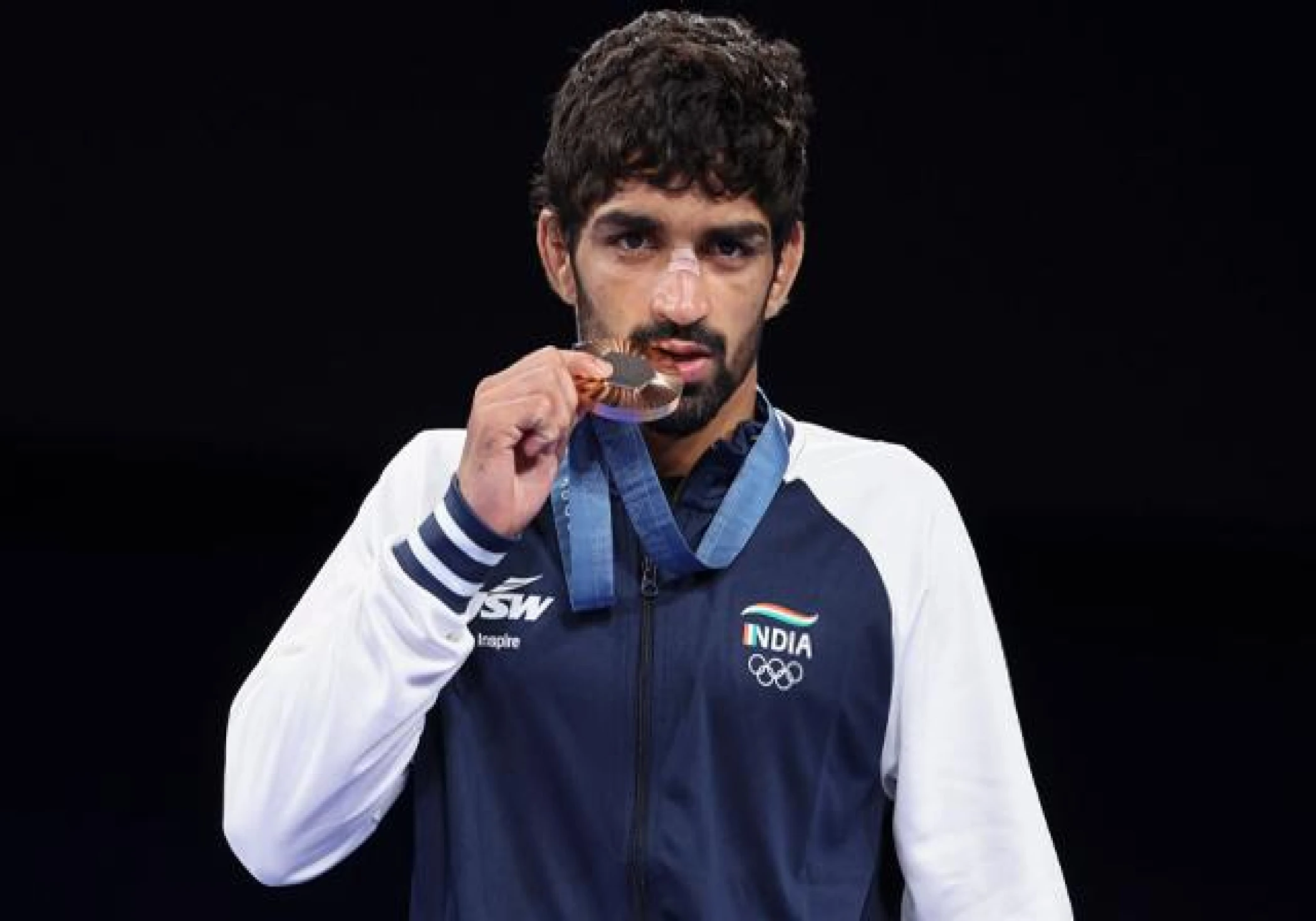 Aman Sehrawat Clinches Bronze at Paris 2024, Secures India's First Wrestling Medal, and Boosts Medal Tally to Six Aman Sehrawat Clinches Bronze at Paris 2024, Secures India's First Wrestling Medal, and Boosts Medal Tally to Six