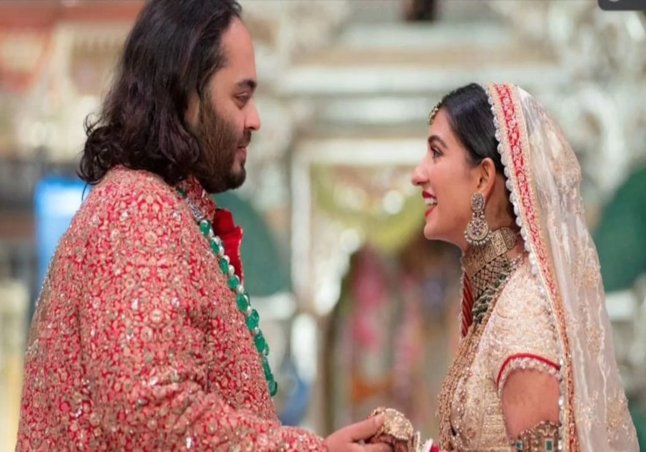 Anant Ambani and Radhika Merchant's Grand Wedding: A Celebration of Love and Luxury Anant Ambani and Radhika Merchant's Grand Wedding: A Celebration of Love and Luxury