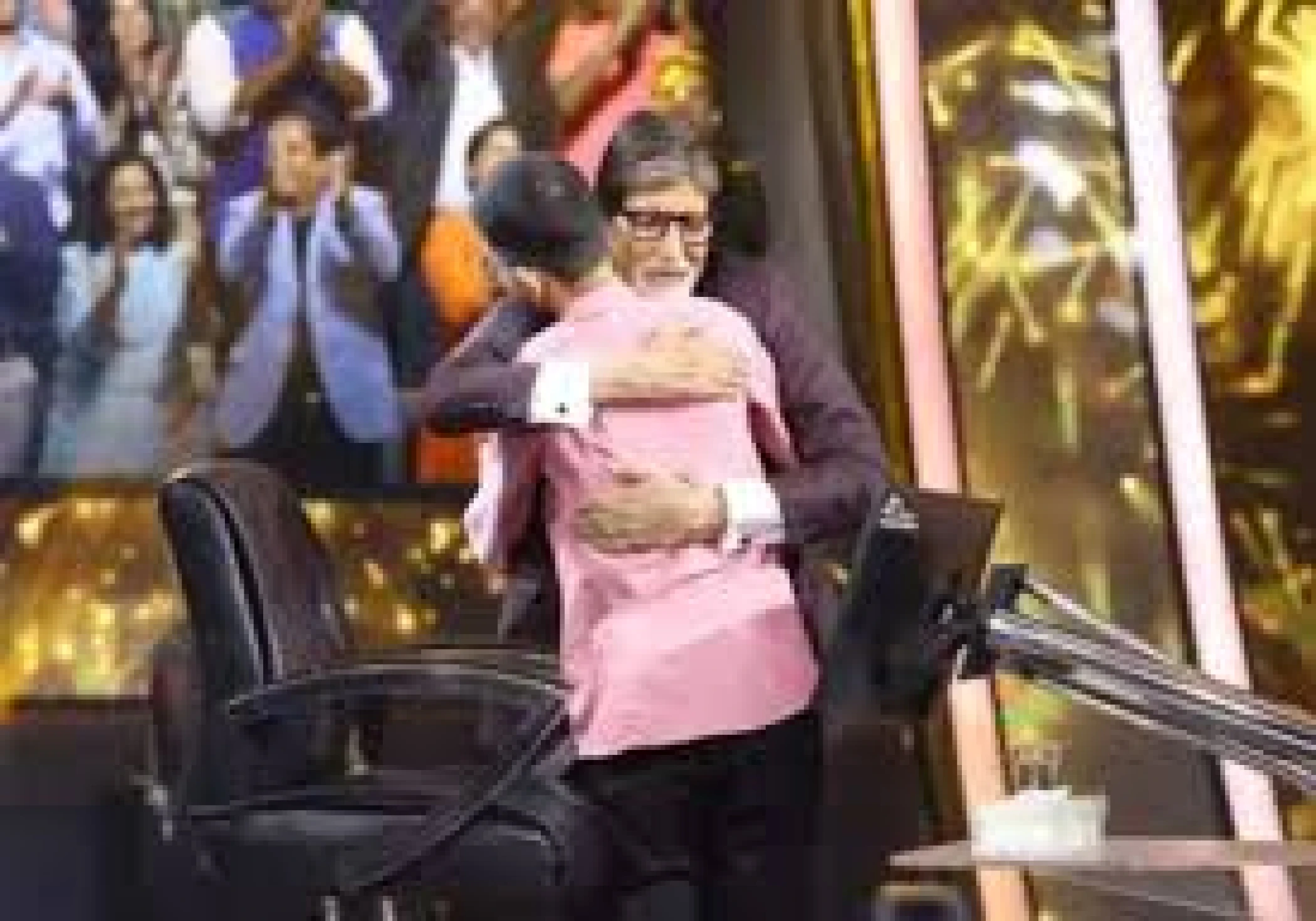 Chander Prakash Becomes First Crorepati of KBC Season 16, Wins ₹1 Crore and Luxury Car; Amitabh Bachchan Celebrates with Emotional Hug Chander Prakash Becomes First Crorepati of KBC Season 16, Wins ₹1 Crore and Luxury Car; Amitabh Bachchan Celebrates with Emotional Hug