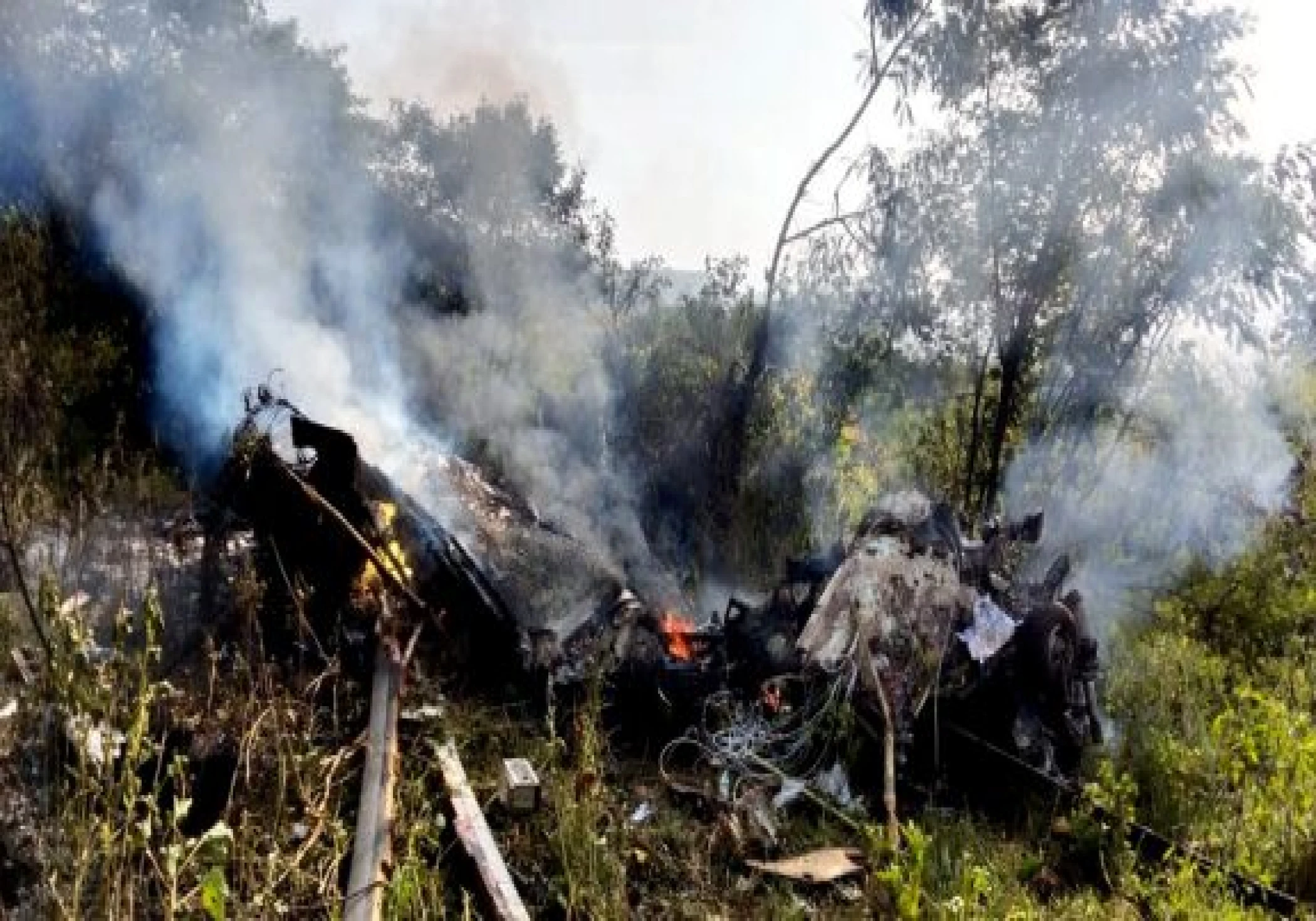 Helicopter Crash in Pune's Bavdhan Kills Two Pilots, Engineer Helicopter Crash in Pune's Bavdhan Kills Two Pilots, Engineer
