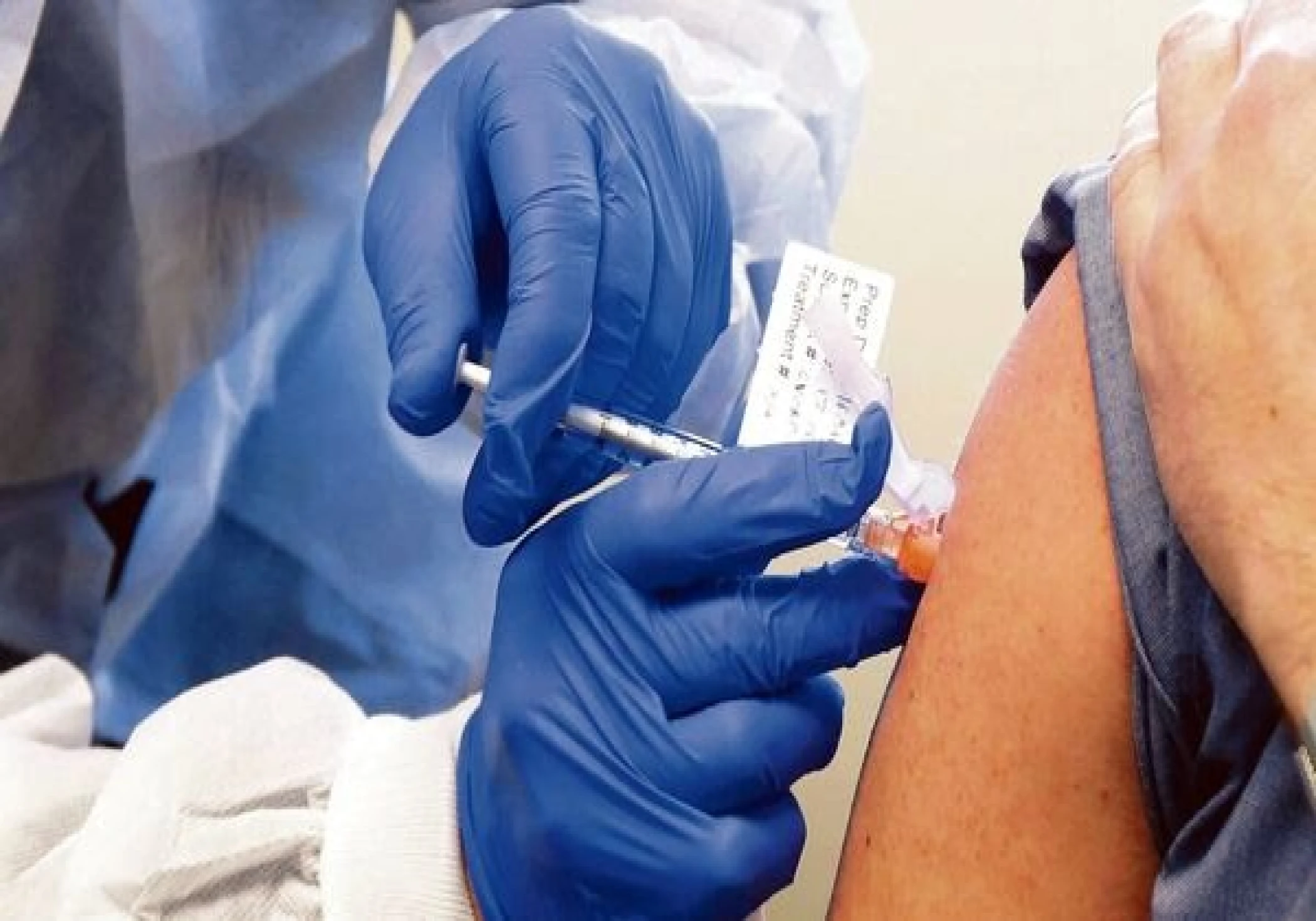 Couple Sues AstraZeneca After Daughter's Death Following Covishield Vaccination Couple Sues AstraZeneca After Daughter's Death Following Covishield Vaccination