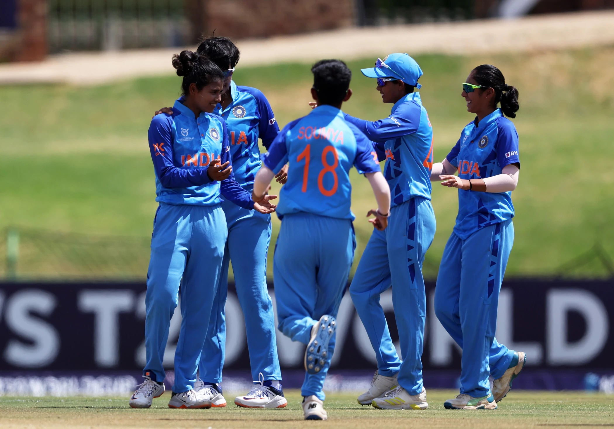 Bengaluru scores a touchdown on September 6 in the ICC Women's T20 World Cup Trophy Tour. Bengaluru scores a touchdown on September 6 in the ICC Women's T20 World Cup Trophy Tour.